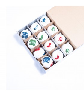 Bola de vidrio bota pino o regalo 8 cm