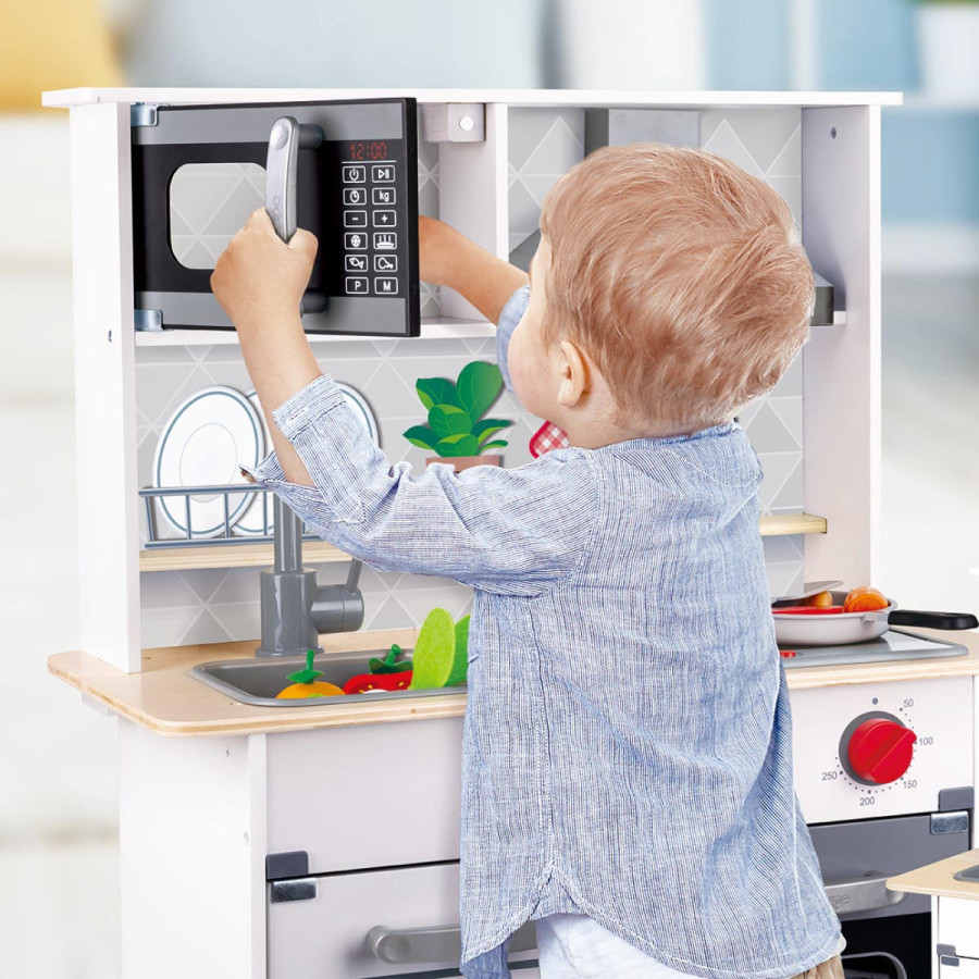 Cocina Completa con Luces y Sonido Hape