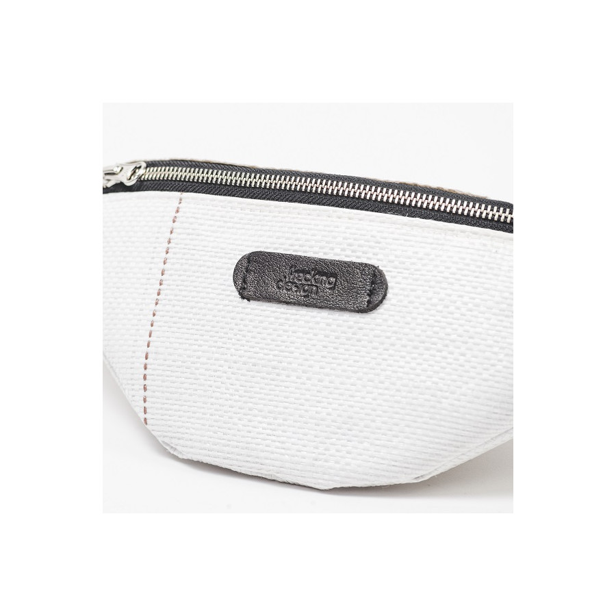 Riñonera Chilko Negra por Fracking Design