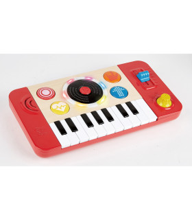 Estudio de DJ Mix and Spin Hape