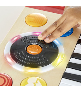 Estudio de DJ Mix and Spin Hape