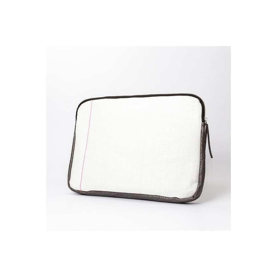 Funda Laptop 15 pulg. por Fracking Design