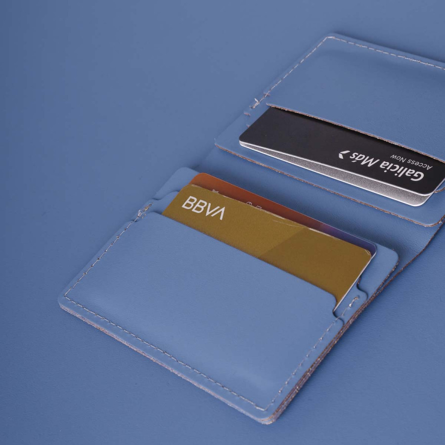 Tarjetero Doble Urban Lichen Blue Vacavaliente